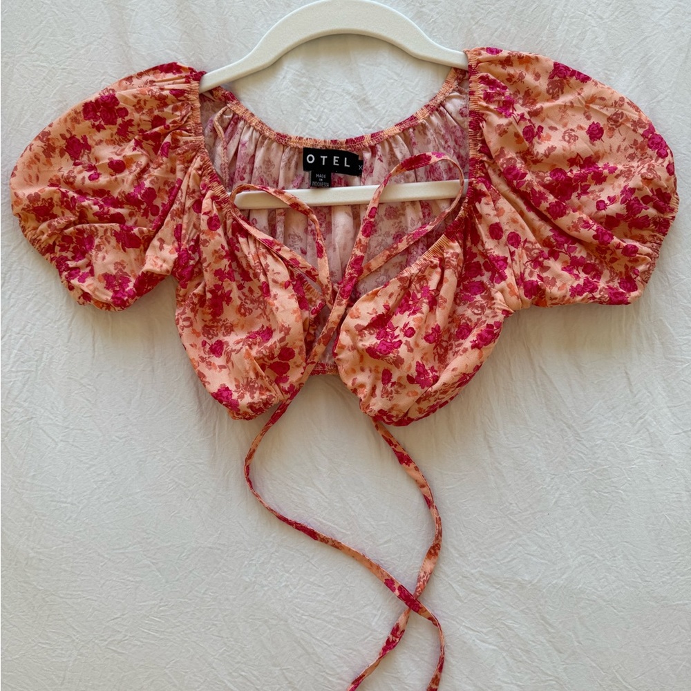 Motel Floral Tie Crop Top